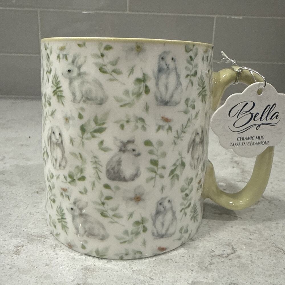 BUNNY RABBITS 16oz 10 Strawberry St BELLA Mug Green Easter Rabbit Bunnies NEW
